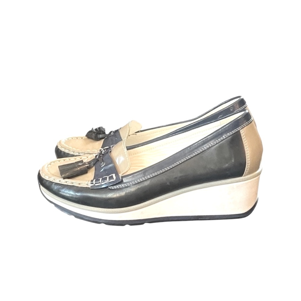 Wedge Tassel Loafers in Black and Tan